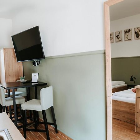 Ako Doma Hotel Poltar Bagian luar foto