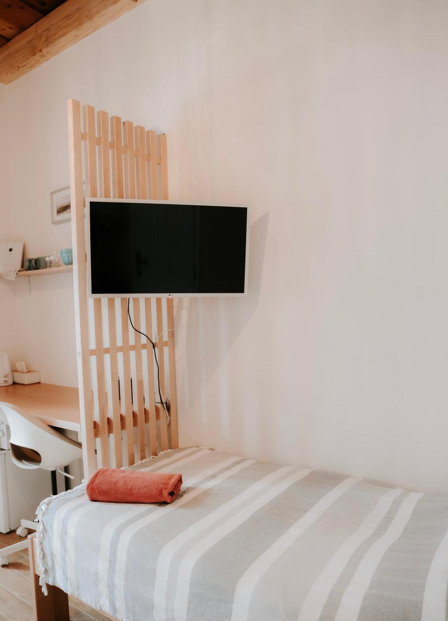 Ako Doma Hotel Poltar Bagian luar foto